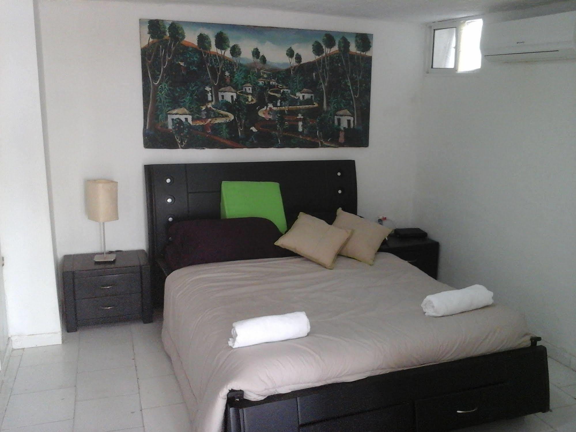 B&B Grand Royal Inn Barranquilla  Exterior photo